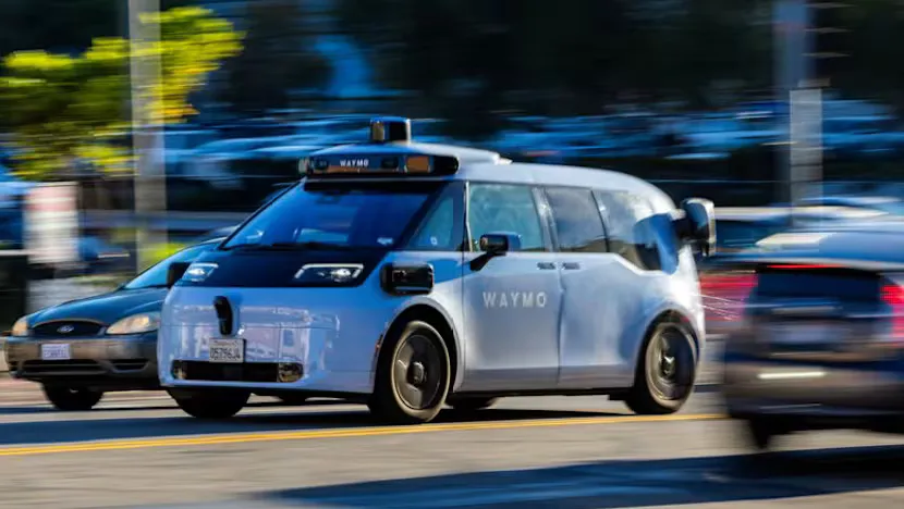 Illustration of an autonomous vehicle on a city street