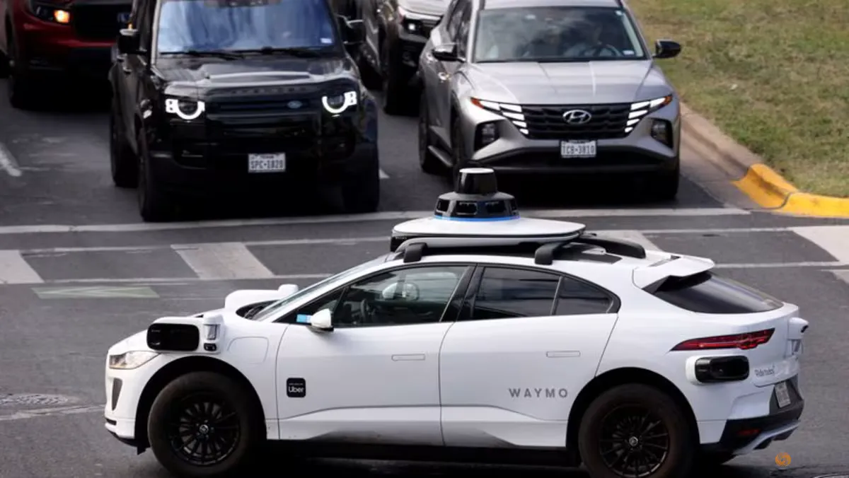 Illustration of an electric vehicle equipped with autonomous-driving sensors
